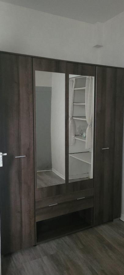 Le Rosier Apartment Lure  Luaran gambar